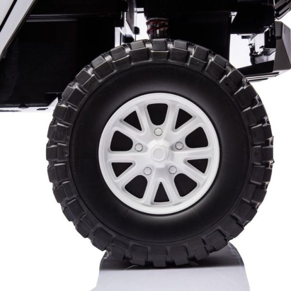 freddo-outdoor-24v-freddo-raider-2-seater-ride-on-white-31137767456855_720x-1