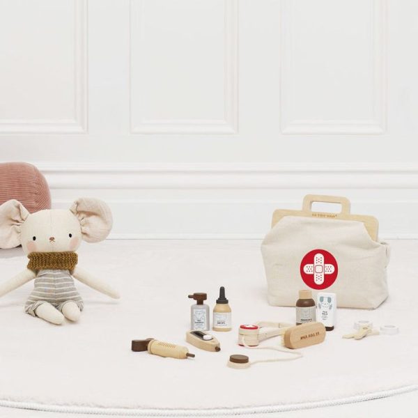 le-toy-van-preschool-10-piece-animal-vet-pretend-play-set-1153095530_720x-2