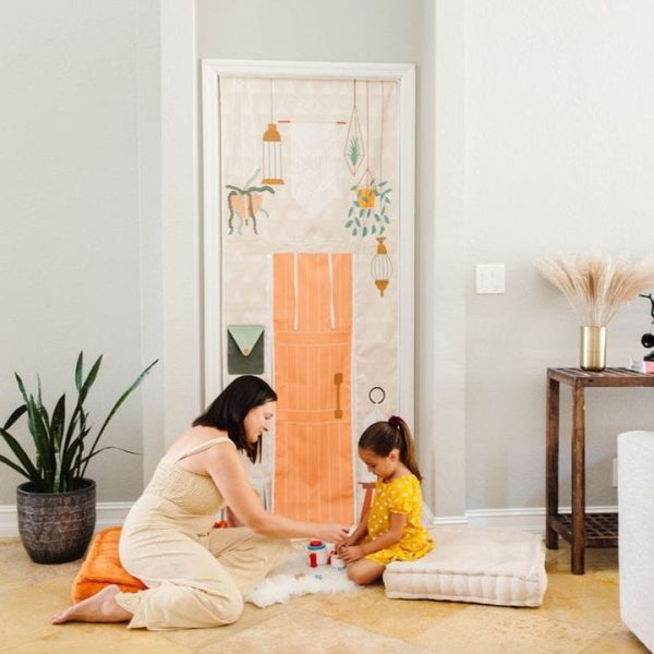 swingly-preschool-boho-tea-house-doorway-storefront-32302808694871_720x